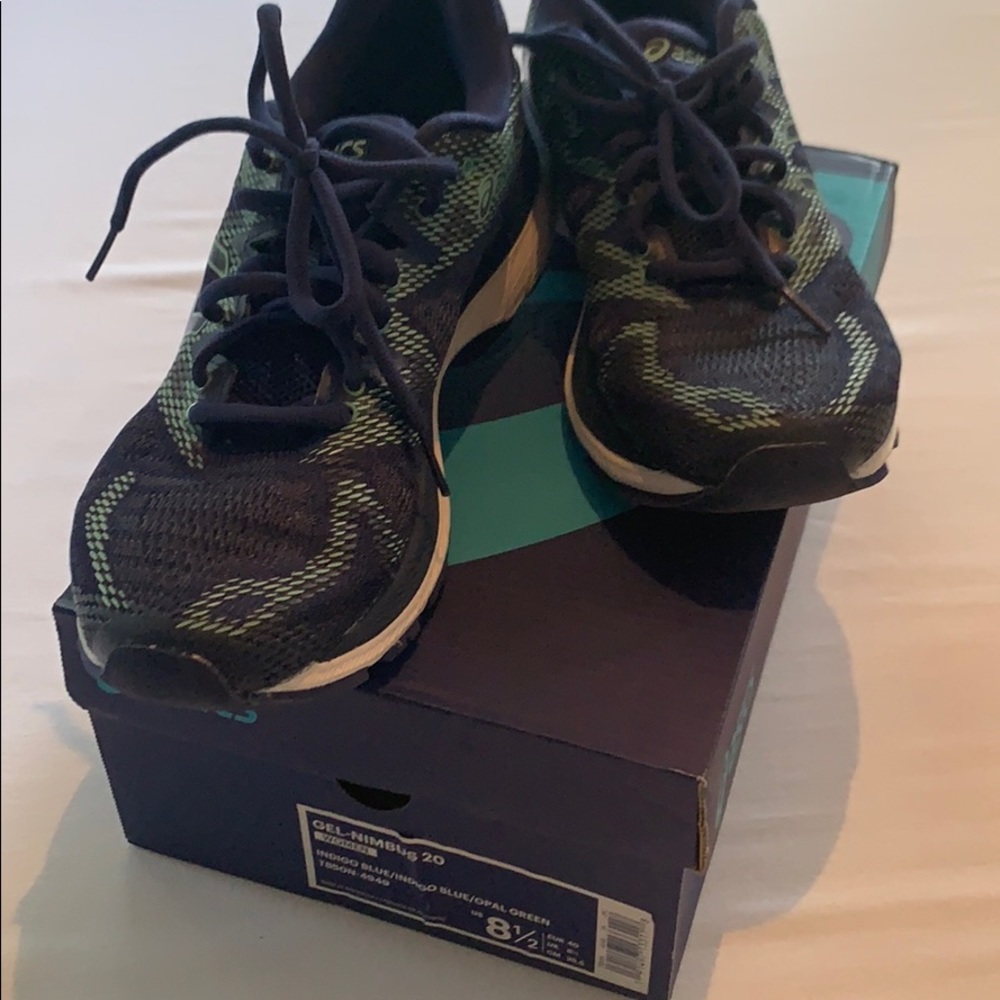 ASICS Gel-Nimbus 20 size 8.5